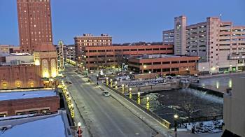 Weather camera view of City of Aurora IL.