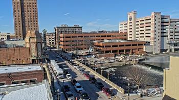 Weather camera view of City of Aurora IL.