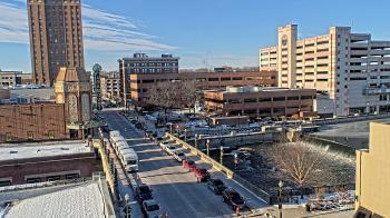 Weather camera view of City of Aurora IL.