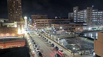 Weather camera view of City of Aurora IL.