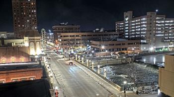 Weather camera view of City of Aurora IL.