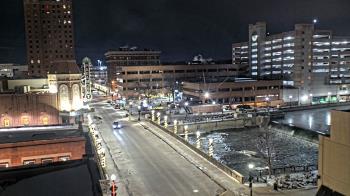Weather camera view of City of Aurora IL.