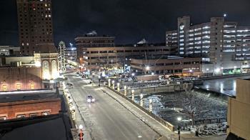 Weather camera view of City of Aurora IL.