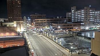 Weather camera view of City of Aurora IL.