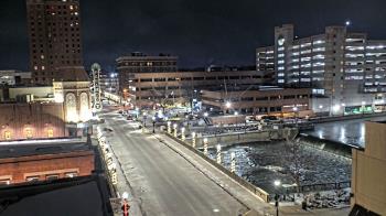 Weather camera view of City of Aurora IL.