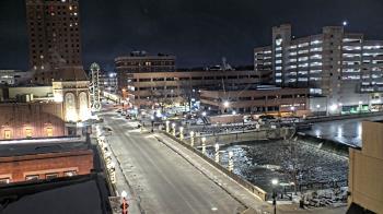 Weather camera view of City of Aurora IL.