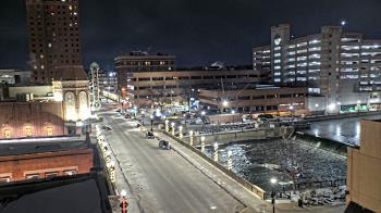 Weather camera view of City of Aurora IL.