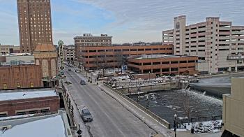 Weather camera view of City of Aurora IL.