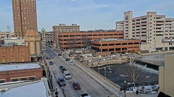 Weather camera view of City of Aurora IL.