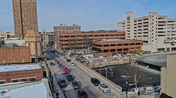 Weather camera view of City of Aurora IL.
