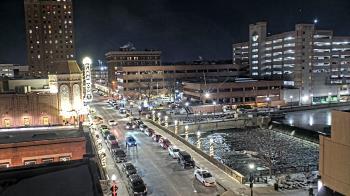 Weather camera view of City of Aurora IL.