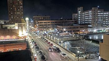 Weather camera view of City of Aurora IL.
