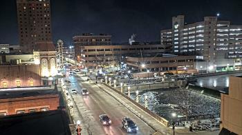 Weather camera view of City of Aurora IL.