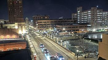 Weather camera view of City of Aurora IL.