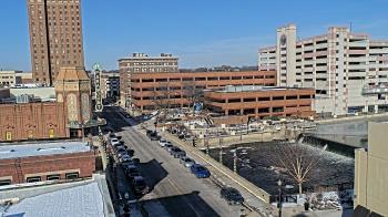 Weather camera view of City of Aurora IL.