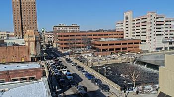 Weather camera view of City of Aurora IL.