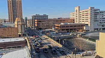 Weather camera view of City of Aurora IL.