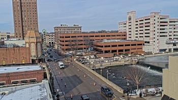 Weather camera view of City of Aurora IL.