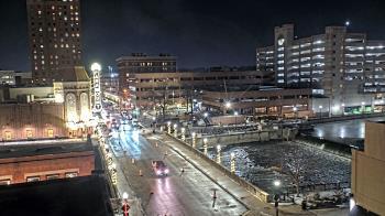 Weather camera view of City of Aurora IL.