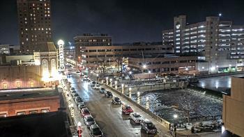 Weather camera view of City of Aurora IL.