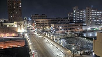 Weather camera view of City of Aurora IL.