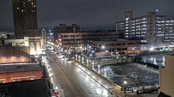 Weather camera view of City of Aurora IL.