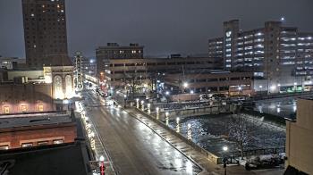 Weather camera view of City of Aurora IL.