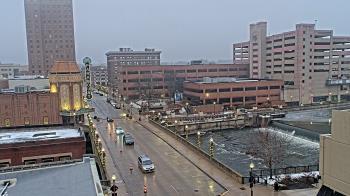 Weather camera view of City of Aurora IL.