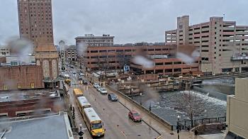 Weather camera view of City of Aurora IL.