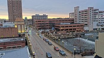 Weather camera view of City of Aurora IL.