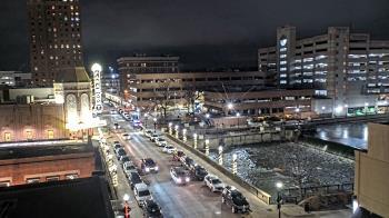 Weather camera view of City of Aurora IL.
