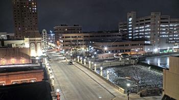 Weather camera view of City of Aurora IL.