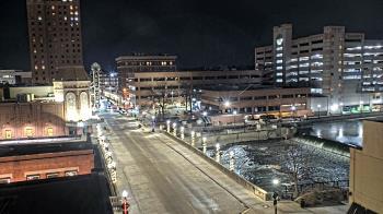 Weather camera view of City of Aurora IL.