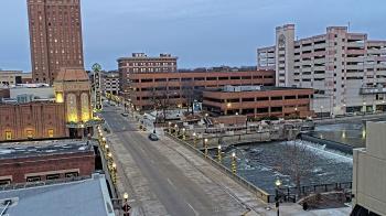 Weather camera view of City of Aurora IL.