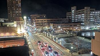 Weather camera view of City of Aurora IL.