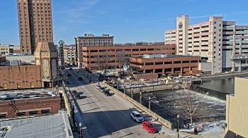 Weather camera view of City of Aurora IL.