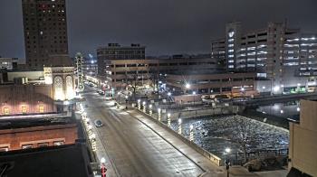 Weather camera view of City of Aurora IL.