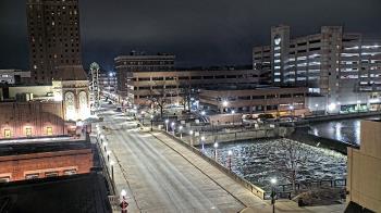Weather camera view of City of Aurora IL.