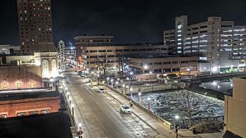 Weather camera view of City of Aurora IL.