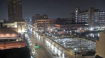 Weather camera view of City of Aurora IL.
