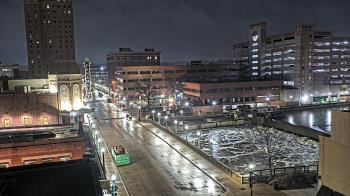Weather camera view of City of Aurora IL.