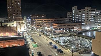 Weather camera view of City of Aurora IL.