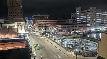 Weather camera view of City of Aurora IL.