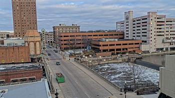 Weather camera view of City of Aurora IL.