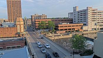 Weather camera view of City of Aurora IL.