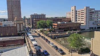 Weather camera view of City of Aurora IL.