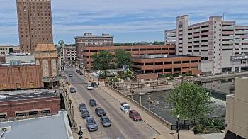 Weather camera view of City of Aurora IL.