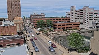 Weather camera view of City of Aurora IL.