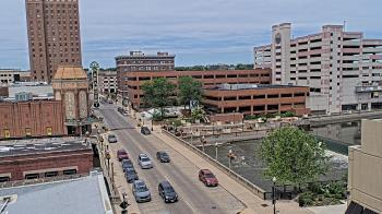 Weather camera view of City of Aurora IL.