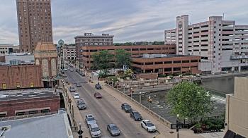 Weather camera view of City of Aurora IL.